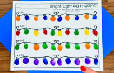 Free Christmas Pattern Activities For Kindergarten - A Spoonful Of regarding Christmas Pattern Worksheets Kindergarten